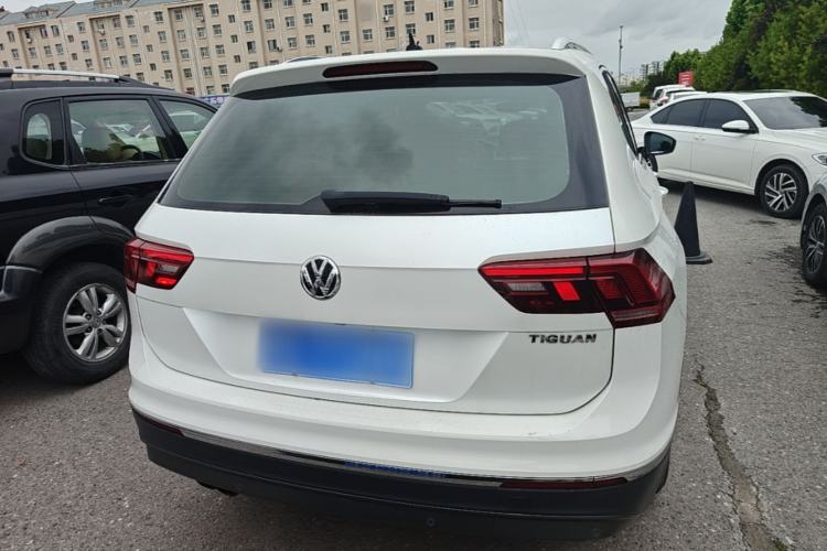 Used Volkswagen Tiguan L 2017 330TSI Automatic Two-Wheel Drive Luxury Edition Rear