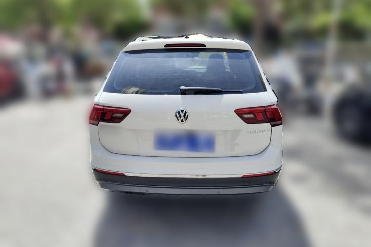 Used Volkswagen Tiguan L 2017 330TSI Automatic Two-Wheel Drive Luxury Edition Rear
