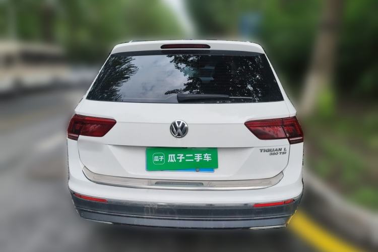Used Volkswagen Tiguan L 2017 380TSI Automatic All-Wheel-Drive Luxury Edition Rear