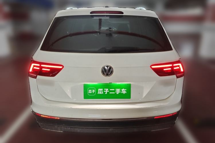 Used Volkswagen Tiguan L 2017 380TSI Automatic All-Wheel-Drive Luxury Edition Rear