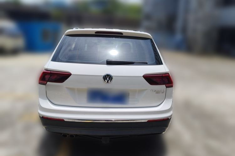 Used Volkswagen Tiguan L 2017 330TSI Automatic Two-Wheel Drive Flagship Edition Rear