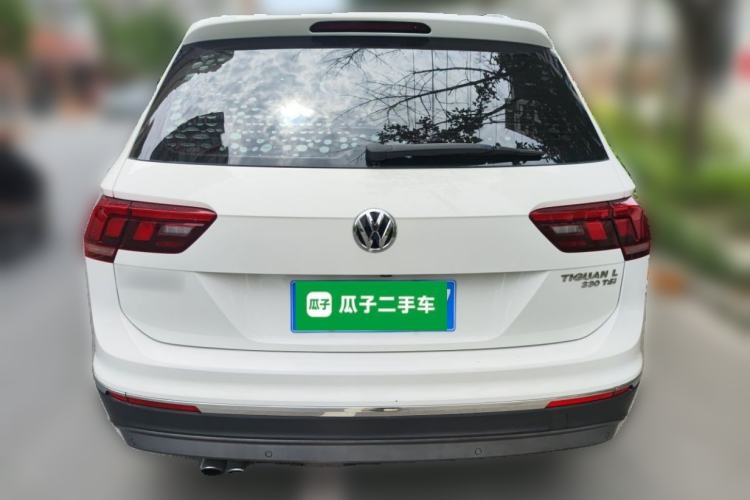 Used Volkswagen Tiguan L 2017 330TSI Automatic Two-Wheel Drive Luxury Edition Rear