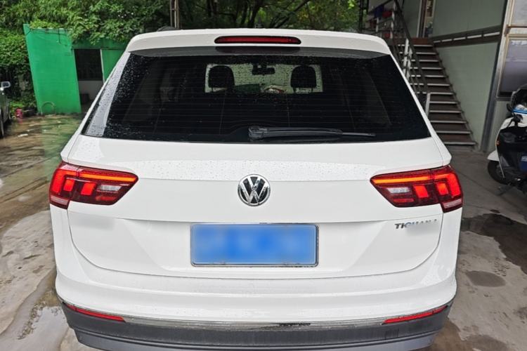 Used Volkswagen Tiguan L 2017 330TSI Automatic Two-Wheel Drive Comfort Edition Rear