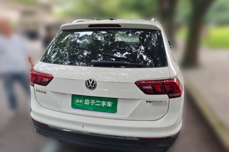 Used Volkswagen Tiguan L 2017 330TSI Automatic Two-Wheel Drive Luxury Edition Rear