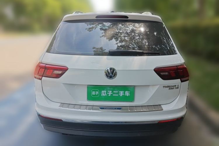Used Volkswagen Tiguan L 2017 330TSI Automatic Two-Wheel Drive Comfort Edition Rear
