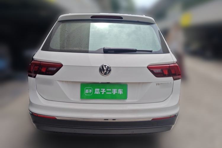 Used Volkswagen Tiguan L 2017 330TSI Automatic Two-Wheel Drive Luxury Edition Rear