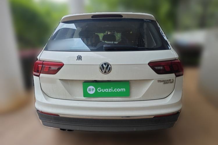 Used Volkswagen Tiguan L 2017 330TSI Automatic Two-Wheel Drive Luxury Edition Rear