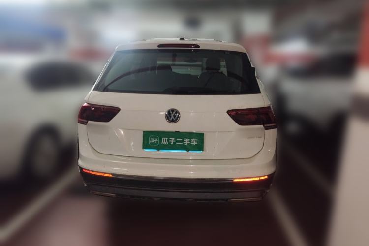 Used Volkswagen Tiguan L 2017 380TSI Automatic All-Wheel-Drive Luxury Edition Rear