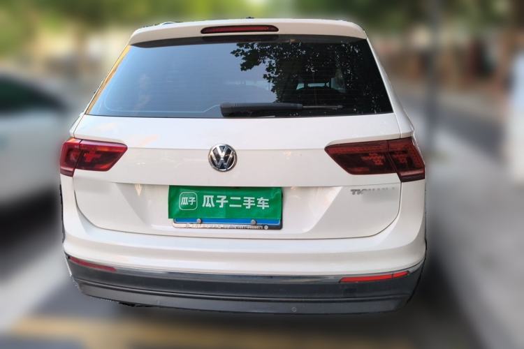 Used Volkswagen Tiguan L 2017 330TSI Automatic Two-Wheel Drive Flagship Edition Rear