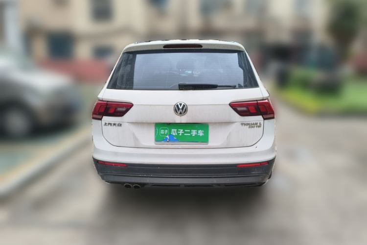 Used Volkswagen Tiguan L 2017 330TSI Automatic Two-Wheel Drive Luxury Edition Rear