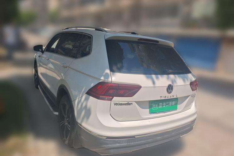 Used Volkswagen Tiguan L 2017 380TSI Automatic All-Wheel-Drive Luxury Edition Rear Left 45 Deg