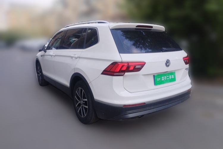 Used Volkswagen Tiguan L 2017 330TSI Automatic Two-Wheel Drive Luxury Edition Rear Left 45 Deg