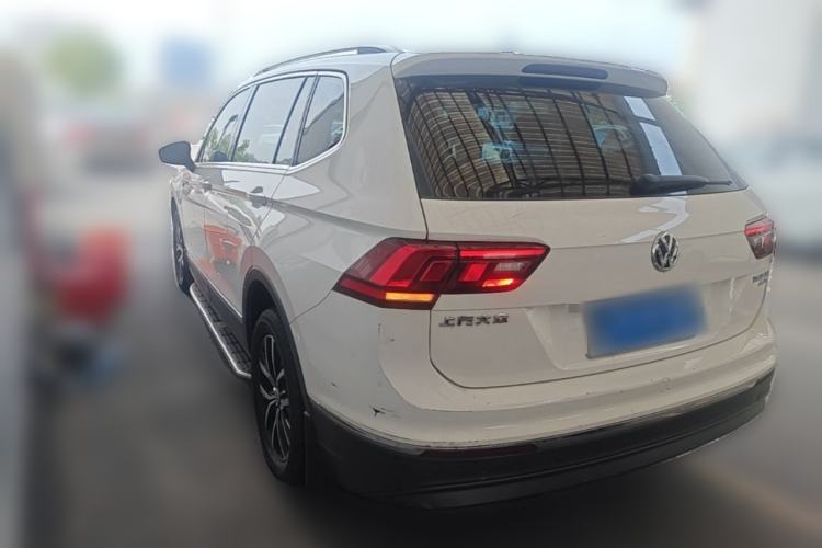 Used Volkswagen Tiguan L 2017 330TSI Automatic Two-Wheel Drive Luxury Edition Rear Left 45 Deg