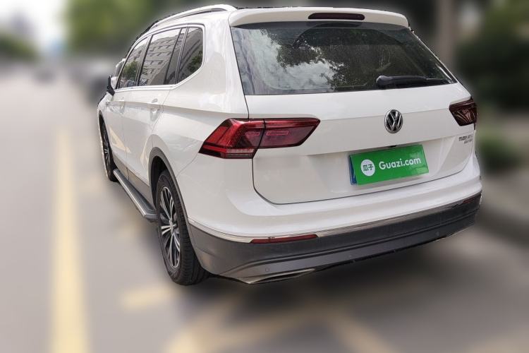 Used Volkswagen Tiguan L 2017 380TSI Automatic All-Wheel-Drive Luxury Edition Rear Left 45 Deg