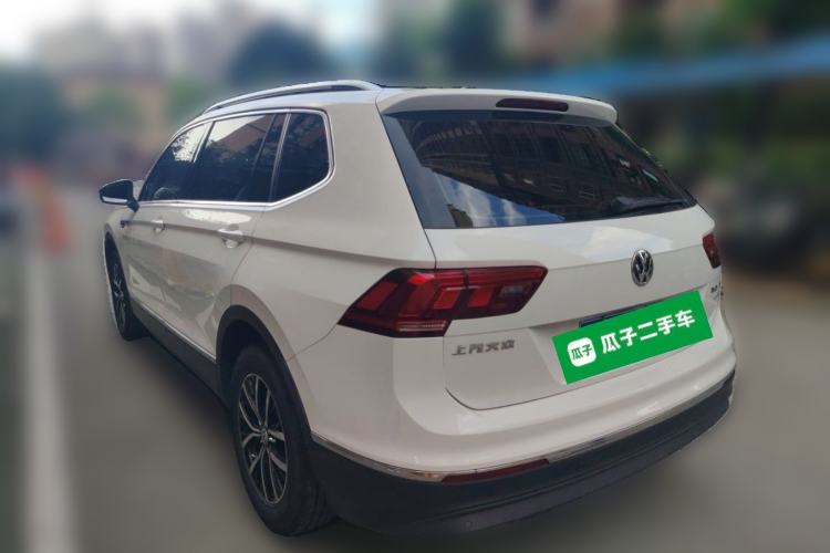 Used Volkswagen Tiguan L 2017 330TSI Automatic Two-Wheel Drive Comfort Edition Rear Left 45 Deg