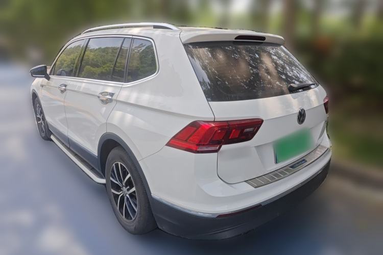 Used Volkswagen Tiguan L 2017 330TSI Automatic Two-Wheel Drive Comfort Edition Rear Left 45 Deg