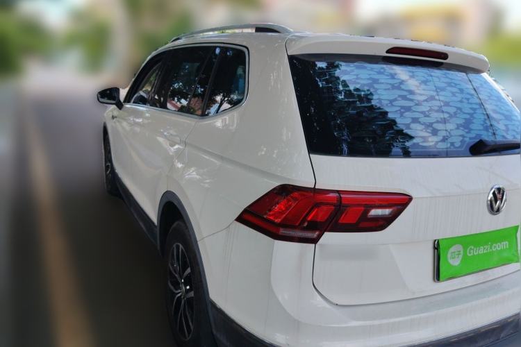 Used Volkswagen Tiguan L 2017 330TSI Automatic Two-Wheel Drive Comfort Edition Rear Left 45 Deg
