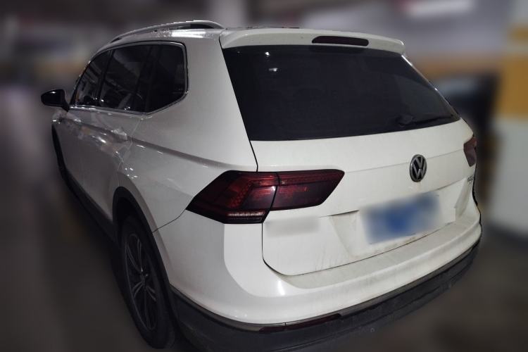 Used Volkswagen Tiguan L 2017 380TSI Automatic All-Wheel-Drive Luxury Edition Rear Left 45 Deg