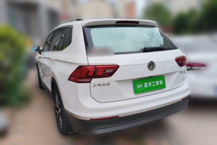 Used Volkswagen Tiguan L 2017 330TSI Automatic Two-Wheel Drive Luxury Edition Rear Left 45 Deg