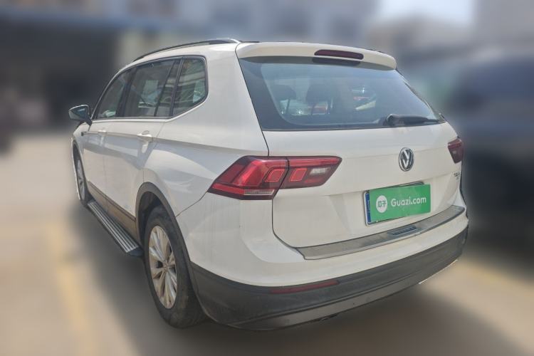 Used Volkswagen Tiguan L 2017 330TSI Automatic Two-Wheel Drive Luxury Edition Rear Left 45 Deg