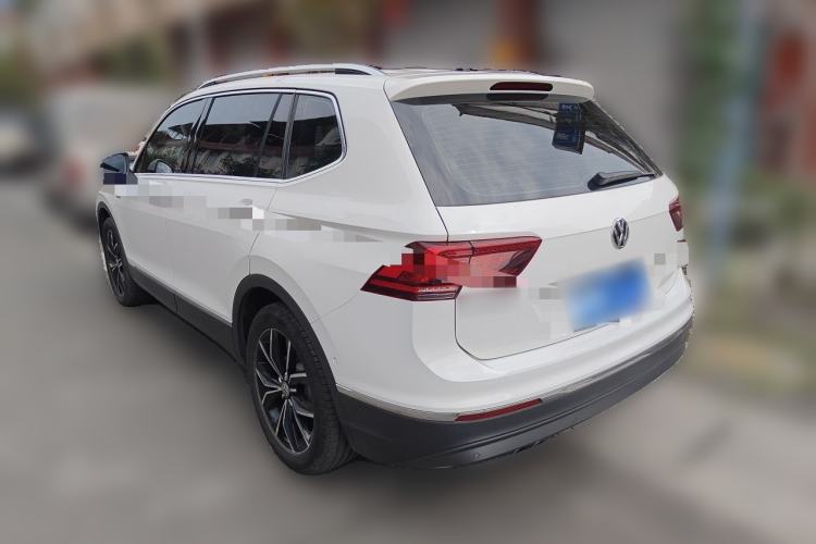 Used Volkswagen Tiguan L 2017 330TSI Automatic Two-Wheel Drive Luxury Edition Rear Left 45 Deg