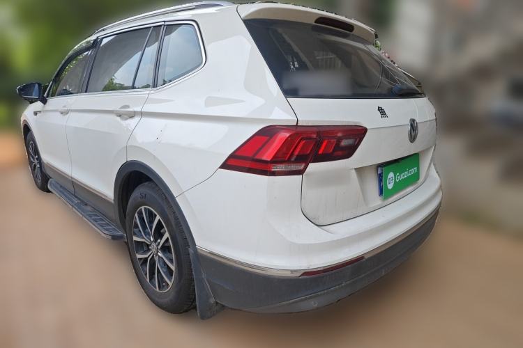 Used Volkswagen Tiguan L 2017 330TSI Automatic Two-Wheel Drive Luxury Edition Rear Left 45 Deg