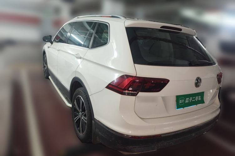 Used Volkswagen Tiguan L 2017 380TSI Automatic All-Wheel-Drive Luxury Edition Rear Left 45 Deg