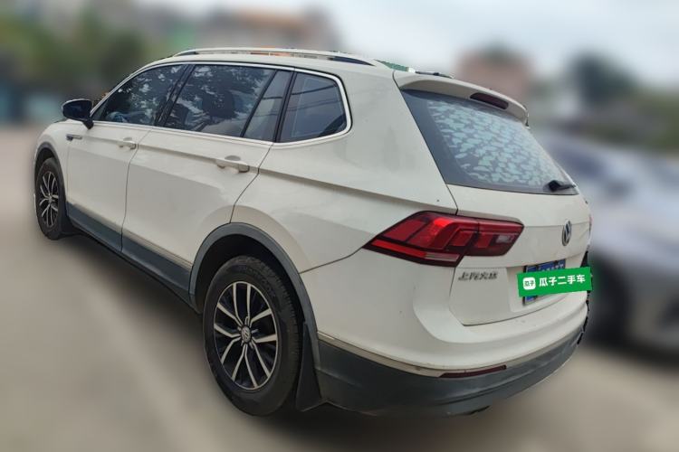 Used Volkswagen Tiguan L 2017 330TSI Automatic Two-Wheel Drive Comfort Edition Rear Left 45 Deg