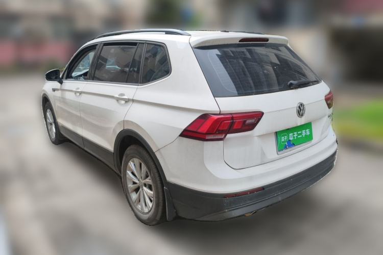 Used Volkswagen Tiguan L 2017 330TSI Automatic Two-Wheel Drive Luxury Edition Rear Left 45 Deg