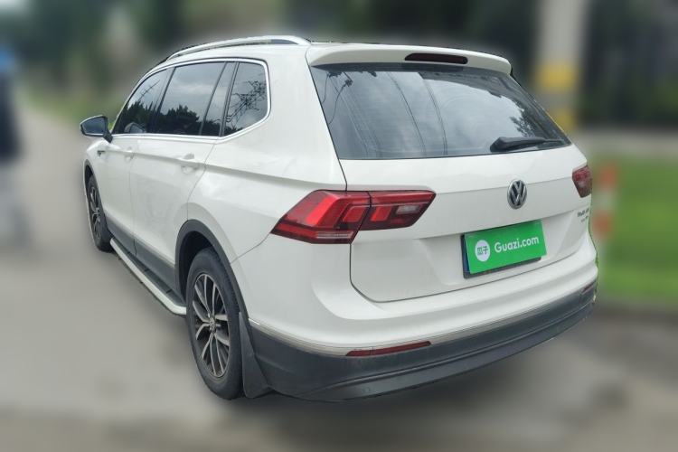 Used Volkswagen Tiguan L 2017 330TSI Automatic Two-Wheel Drive Luxury Edition Rear Left 45 Deg