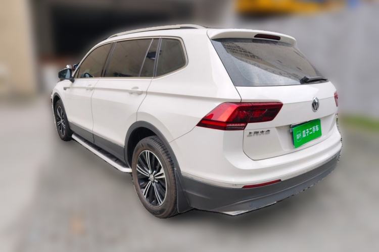 Used Volkswagen Tiguan L 2017 380TSI Automatic All-Wheel-Drive Luxury Edition Rear Left 45 Deg