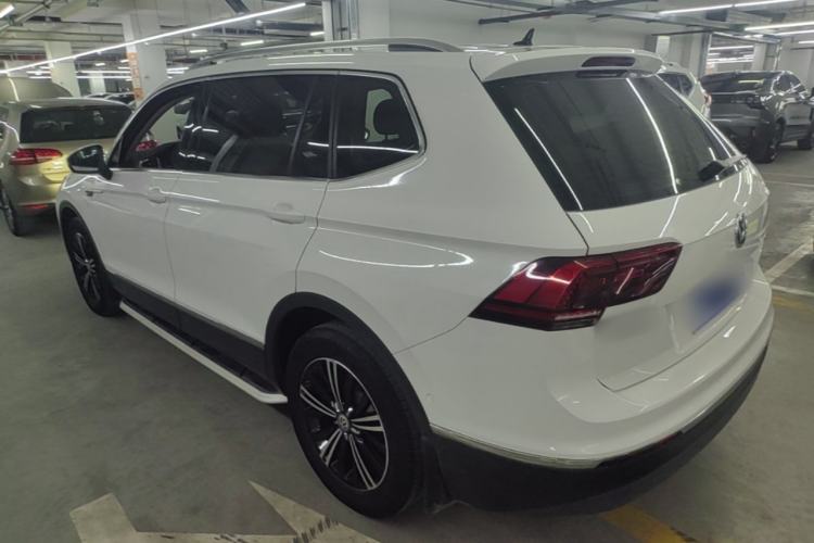 Used Volkswagen Tiguan L 2017 330TSI Automatic Two-Wheel Drive Flagship Edition Rear Left 45 Deg