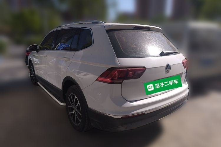 Used Volkswagen Tiguan L 2017 330TSI Automatic Two-Wheel Drive Luxury Edition Rear Left 45 Deg