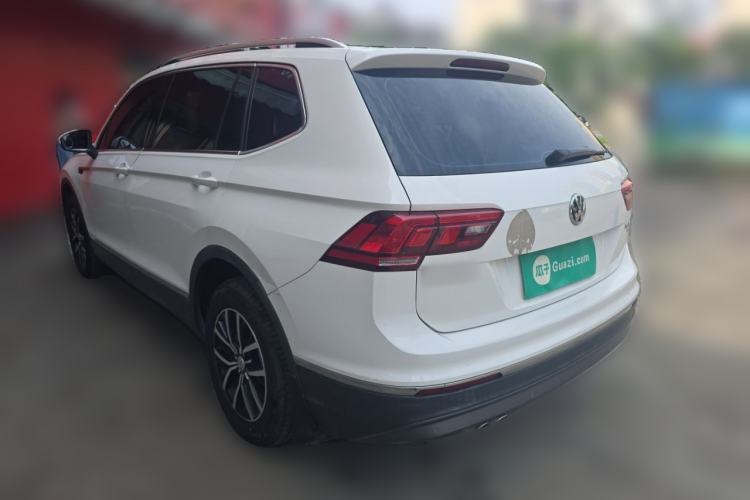 Used Volkswagen Tiguan L 2017 330TSI Automatic Two-Wheel Drive Luxury Edition Rear Left 45 Deg