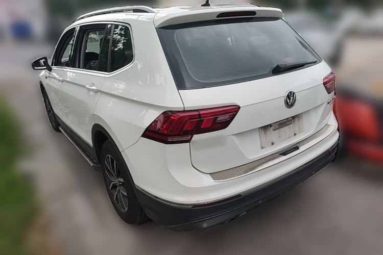 Used Volkswagen Tiguan L 2017 330TSI Automatic Two-Wheel Drive Luxury Edition Rear Left 45 Deg