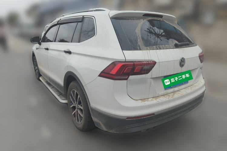 Used Volkswagen Tiguan L 2017 330TSI Automatic Two-Wheel Drive Luxury Edition Rear Left 45 Deg