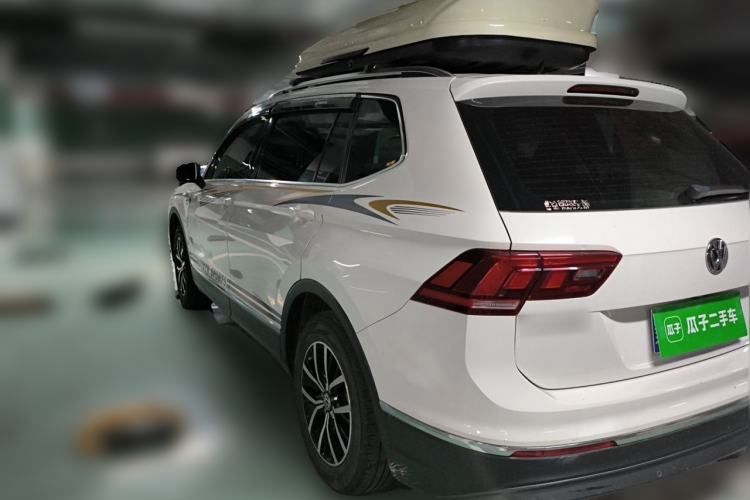 Used Volkswagen Tiguan L 2017 330TSI Automatic Two-Wheel Drive Comfort Edition Rear Left 45 Deg