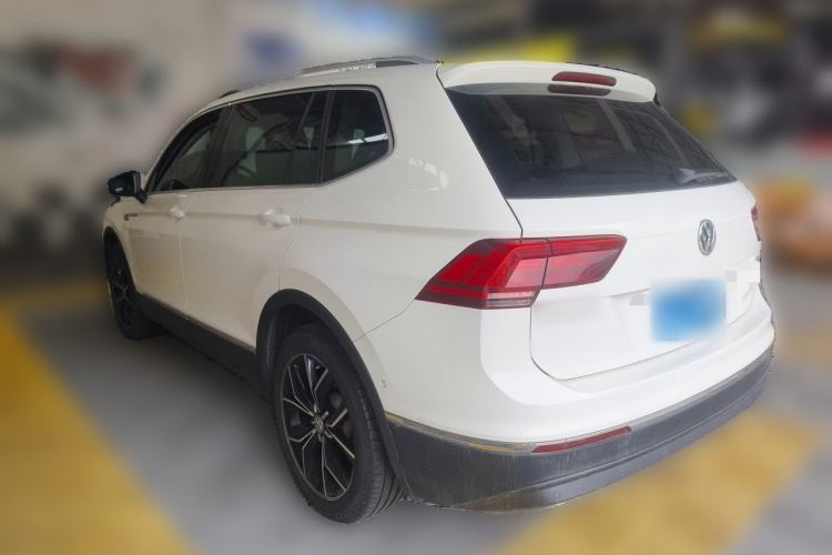 Used Volkswagen Tiguan L 2017 380TSI Automatic All-Wheel-Drive Flagship Edition Rear Left 45 Deg
