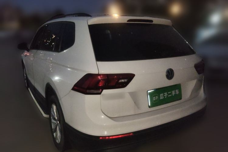 Used Volkswagen Tiguan L 2017 330TSI Automatic Two-Wheel Drive Luxury Edition Rear Left 45 Deg