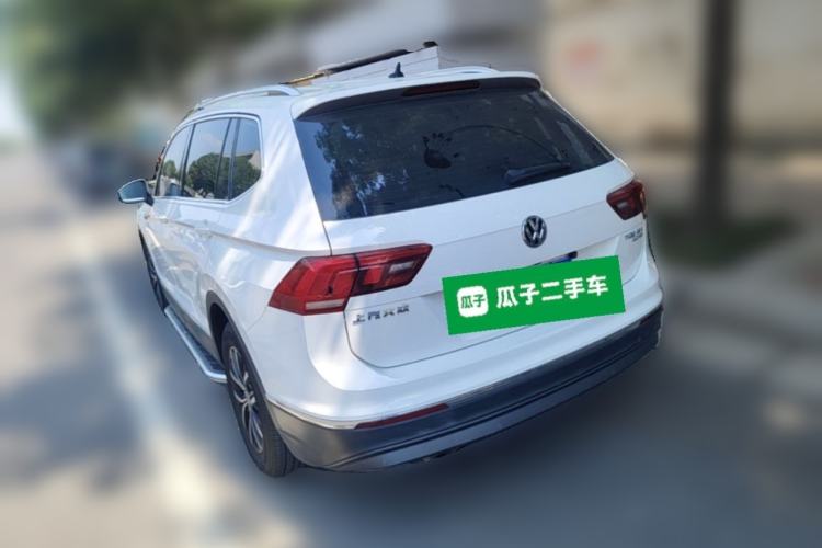 Used Volkswagen Tiguan L 2017 330TSI Automatic Two-Wheel Drive Comfort Edition Rear Left 45 Deg