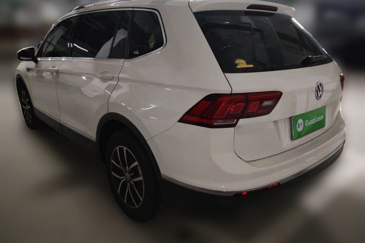 Used Volkswagen Tiguan L 2017 330TSI Automatic Two-Wheel Drive Luxury Edition Rear Left 45 Deg