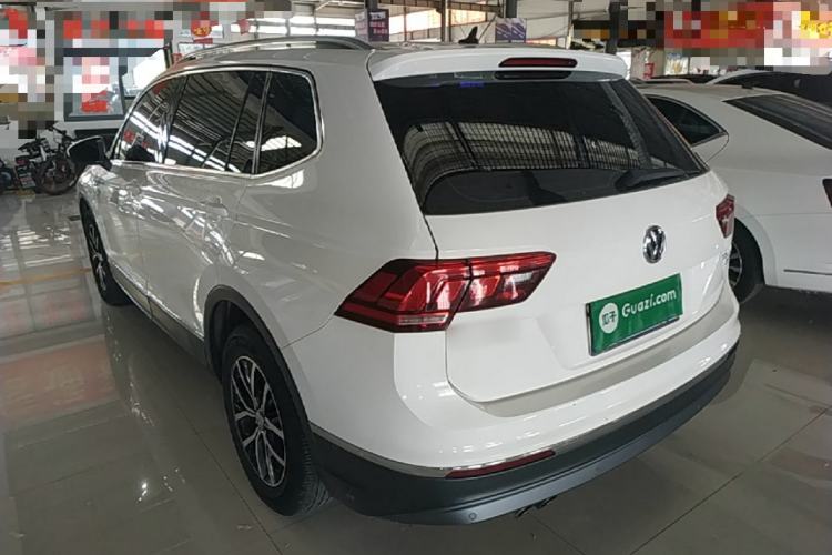 Used Volkswagen Tiguan L 2017 330TSI Automatic Two-Wheel Drive Luxury Edition Rear Left 45 Deg