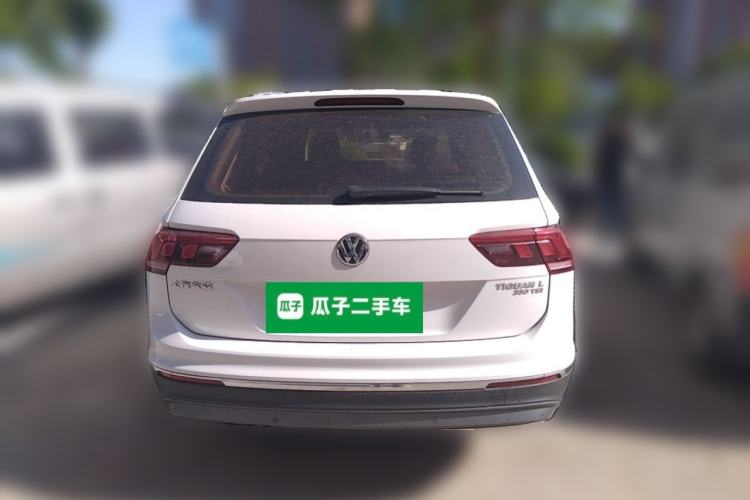 Used Volkswagen Tiguan L 2017 330TSI Automatic Two-Wheel Drive Luxury Edition Rear