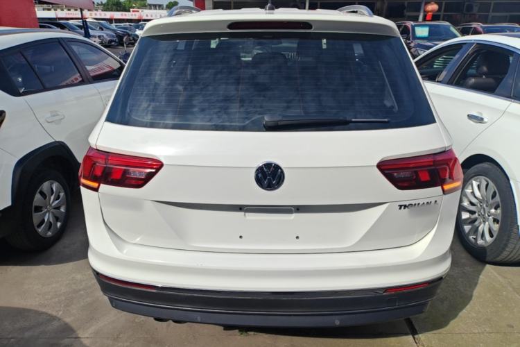 Used Volkswagen Tiguan L 2017 330TSI Automatic Two-Wheel Drive Luxury Edition Rear