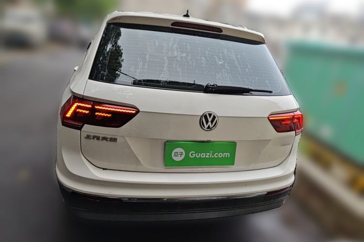 Used Volkswagen Tiguan L 2017 330TSI Automatic Two-Wheel Drive Flagship Edition Rear