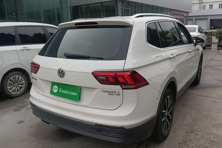 Used Volkswagen Tiguan L 2017 330TSI Automatic Two-Wheel Drive Luxury Edition Rear Right 45 Deg