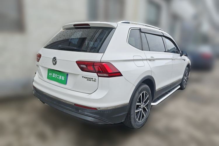 Used Volkswagen Tiguan L 2017 330TSI Automatic Two-Wheel Drive Luxury Edition Rear Right 45 Deg