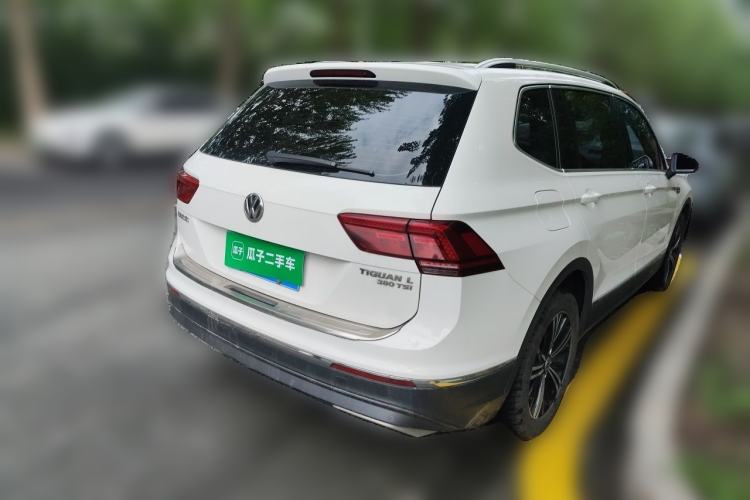 Used Volkswagen Tiguan L 2017 380TSI Automatic All-Wheel-Drive Luxury Edition Rear Right 45 Deg