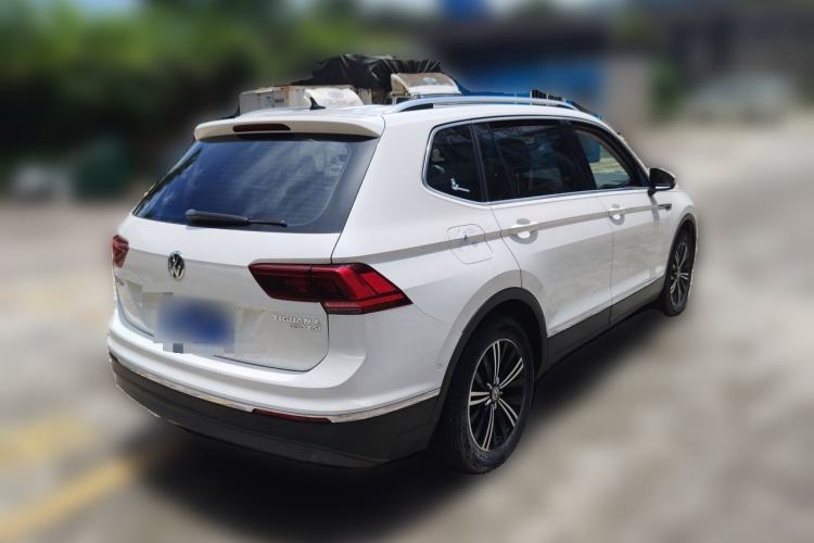 Used Volkswagen Tiguan L 2017 330TSI Automatic Two-Wheel Drive Flagship Edition Rear Right 45 Deg