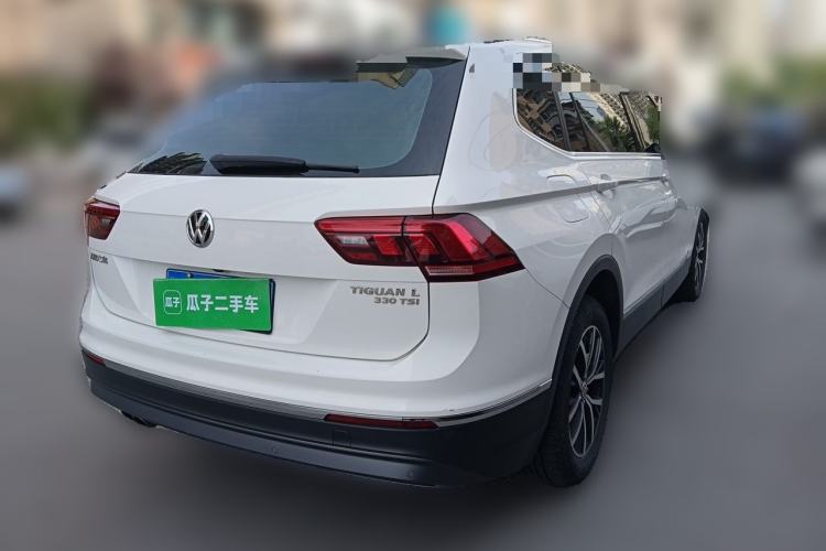 Used Volkswagen Tiguan L 2017 330TSI Automatic Two-Wheel Drive Luxury Edition Rear Right 45 Deg